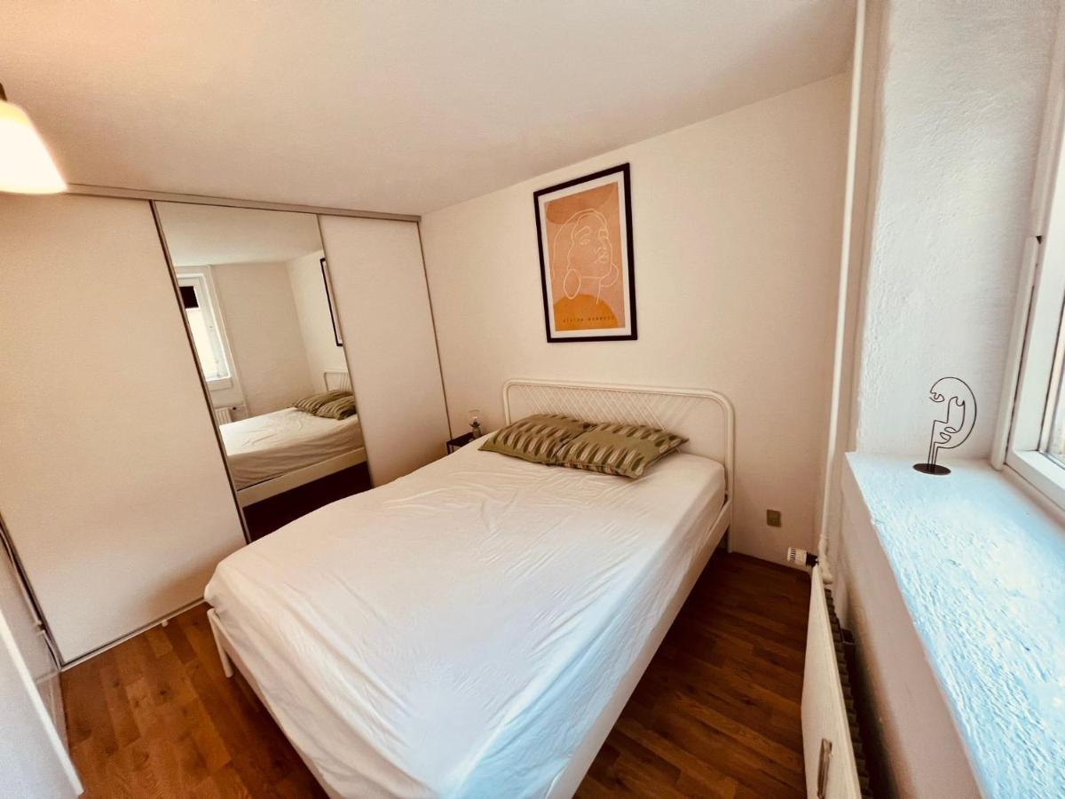 Apartment In The Heart Of Олбор Екстериор снимка